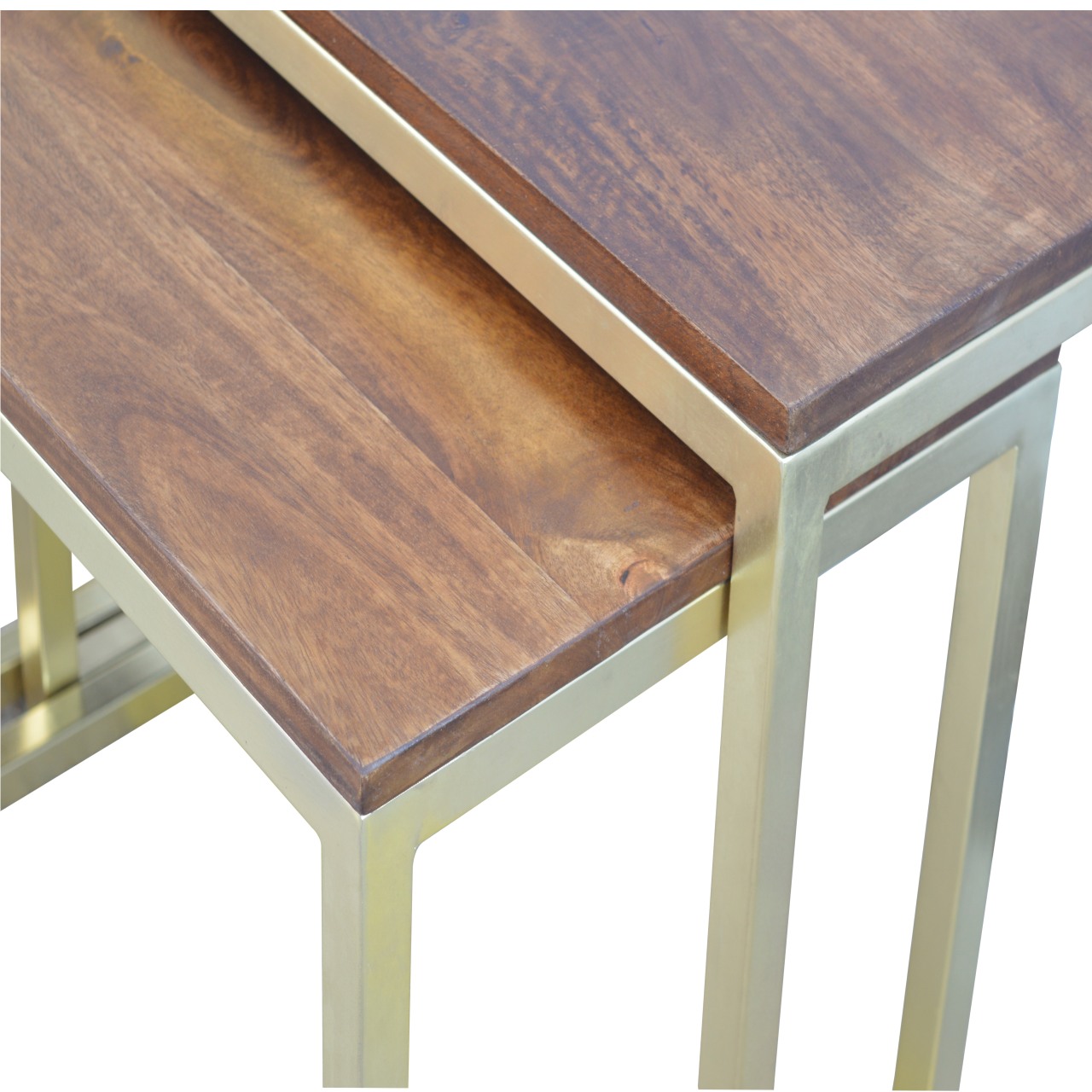 Chunky Gold Table Set of 32 Chunky Gold Table Set of 32